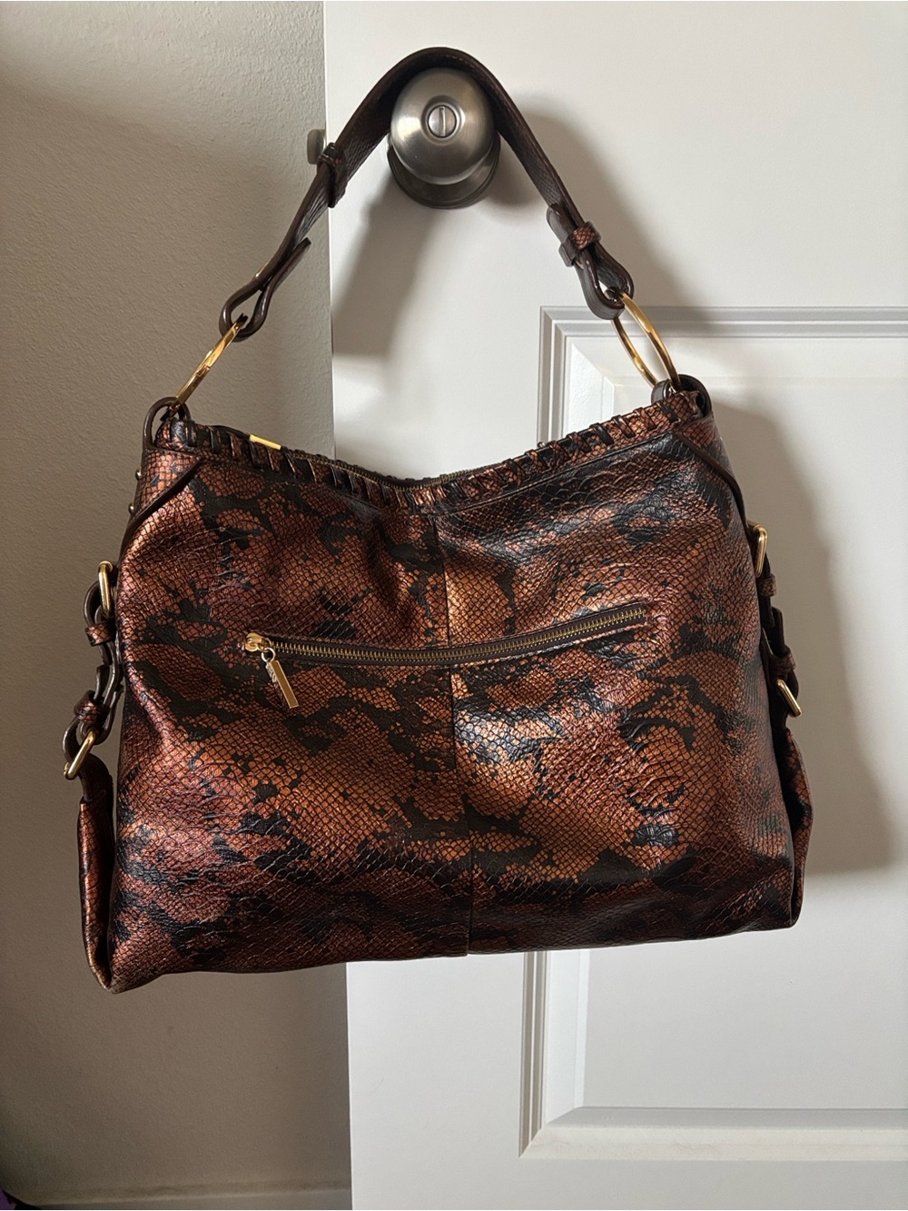 The Find - Gorgeous Copper Snake-Print Shoulder Bag with Gold Accent- like new - Picture 2 of 10